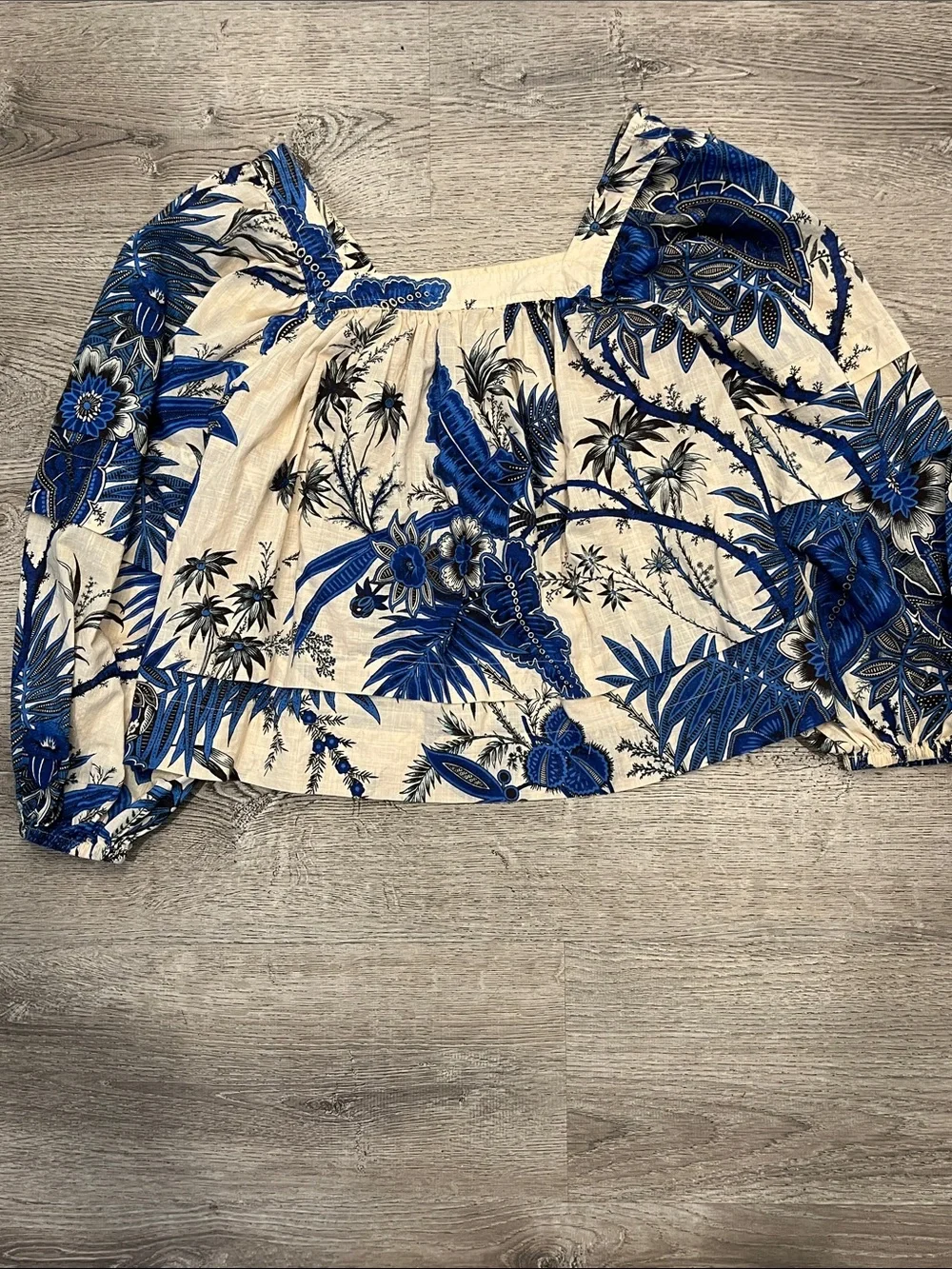 Banana Republic Cream and Blue Floral Square Neck Puff Sleeve Blouse 100% Cotton